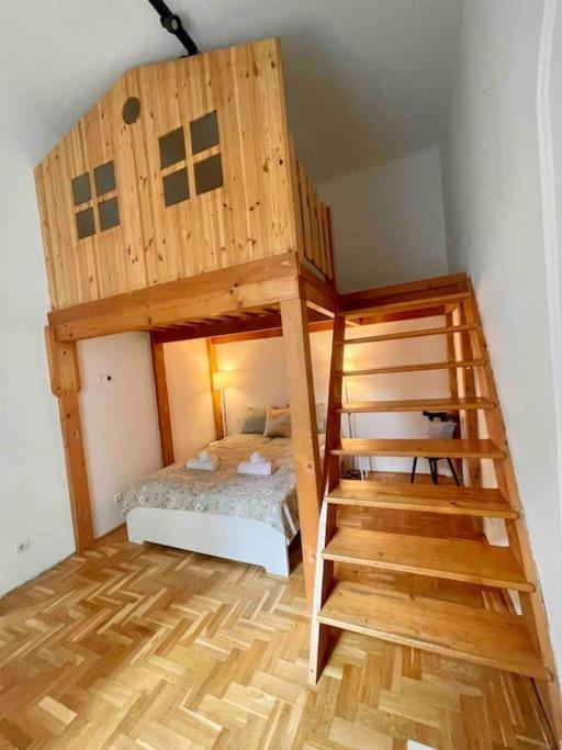 בודפשט Knezits Spacious Ac Terrace Free Parking מראה חיצוני תמונה