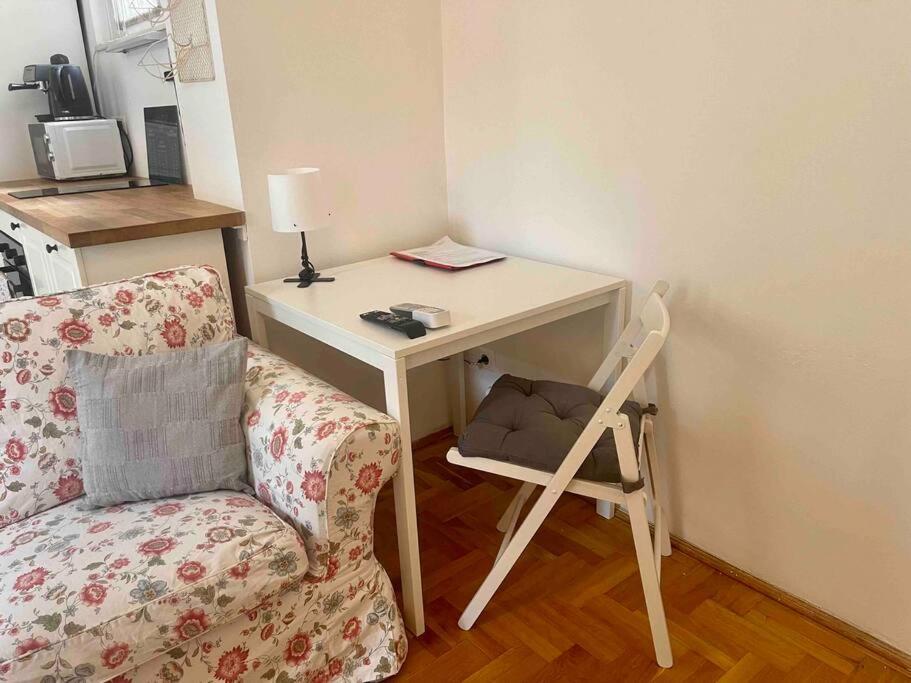 בודפשט Knezits Spacious Ac Terrace Free Parking מראה חיצוני תמונה